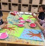R7.４.25  以上児　桜の制作をしました